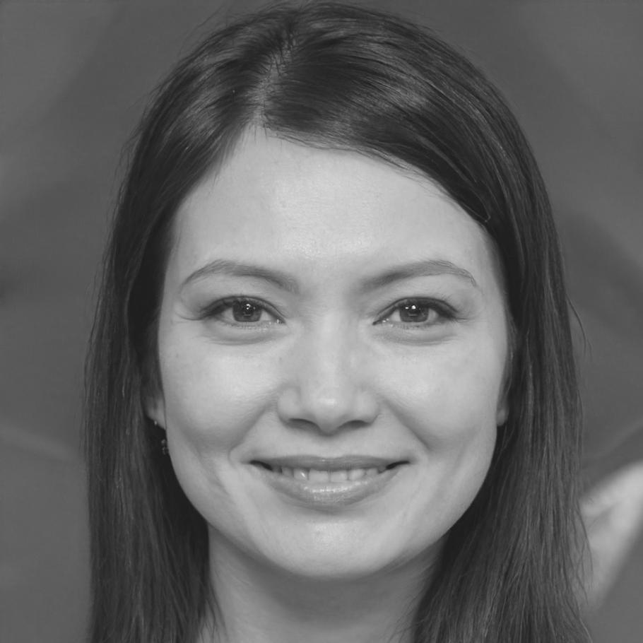 Camille Rousseau, Directrice des relations clients